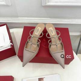 Picture of Valentino Shoes _SKUValentinosz35-406CMXC050420247